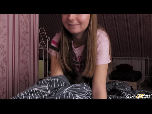 ❤️ Blondie sugit eam BFF est penitus et accipit Cum in ore suo Sluts at la.hentai-for.ru